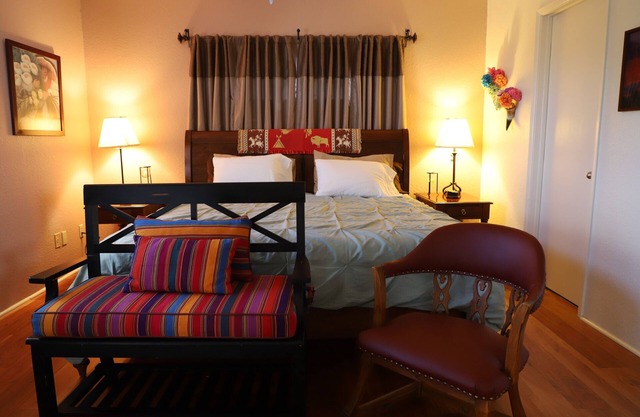 New: Upstairs Apartment, FREE Local Attractions Coupon Book