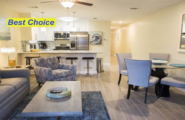 NewBestChoice🌴2pools,1Hot, Internet,Tennis🌞BeachSvc,2 Chair,1 Umbrella,Sleep 6