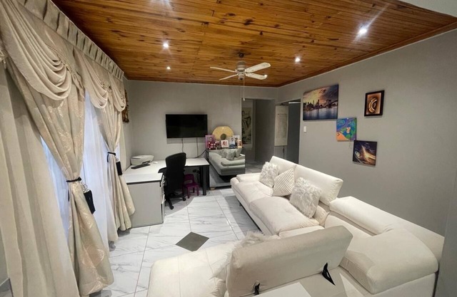 Newlands Comfortable Abode in Johannesburg