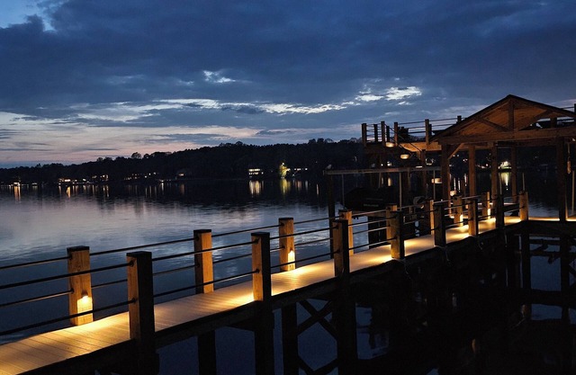 Newly Built 2024! Luxurious Retreat on Lake Norman