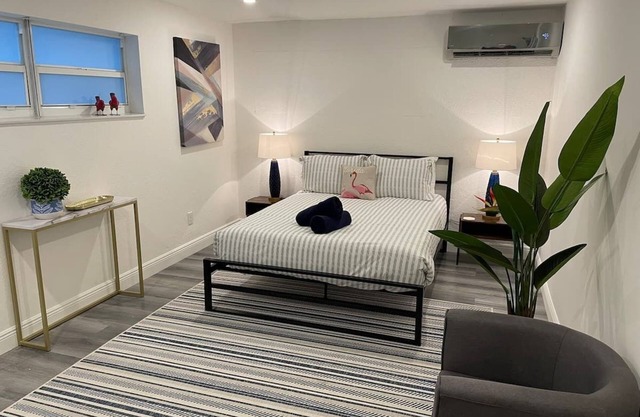 Newly refurbished apartment with private garden