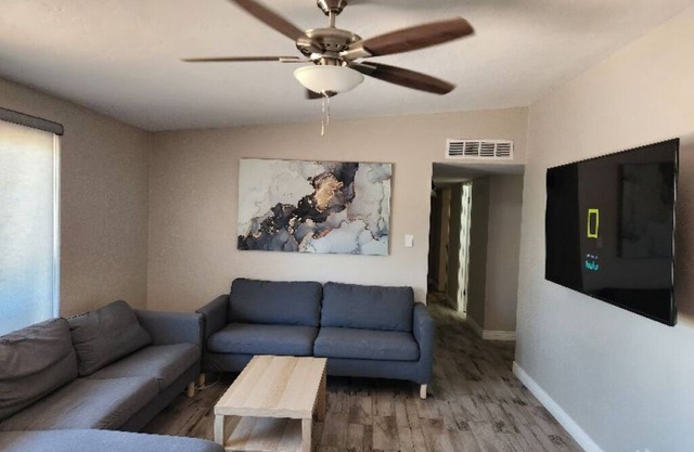 Newly Remodeled East Tucson home