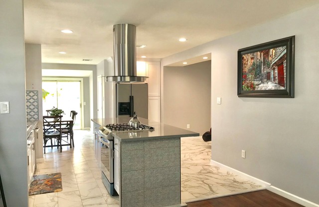 Newly Remodeled home in Anaheim, 8 Minutes to Disneyland & Anaheim Convention!