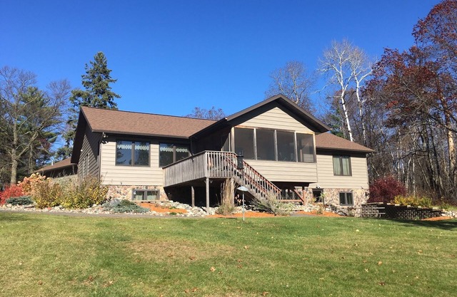 Newly Remodeled Home on Gladstone Lake