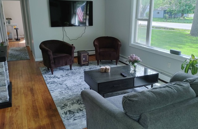 Newly Renovated 3 Bedroom home in Essex