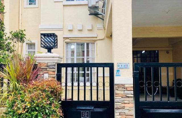 *Newly Renovated - 4BR AC, WIFI - Near Alabang