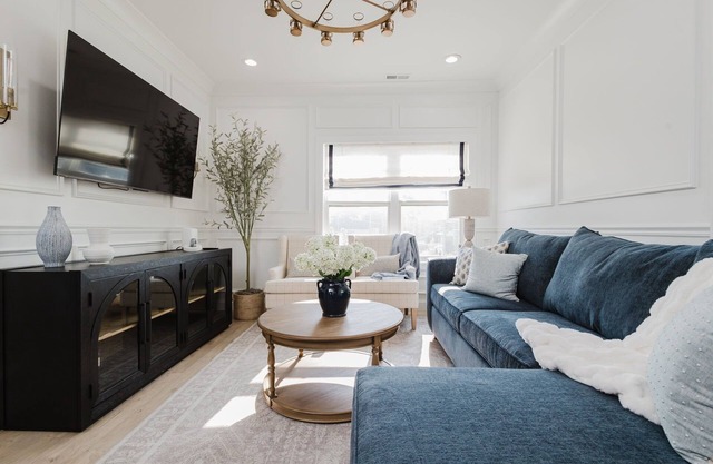 Newly renovated condo on Notre Dame Ave, steps from the Golden Dome! Sleeps 4-6!