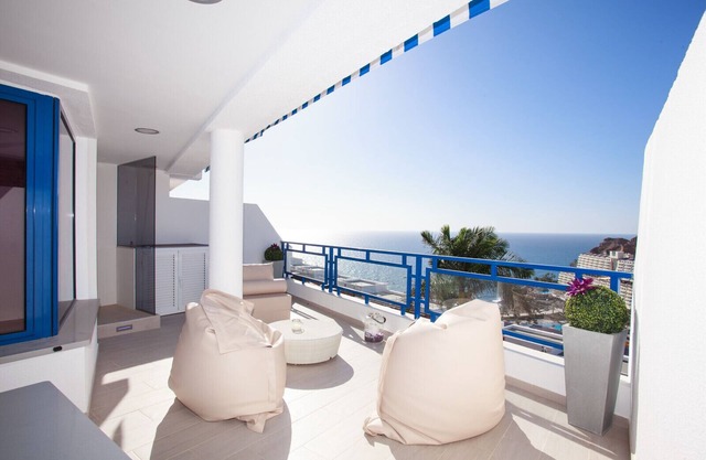 Newly renovated designer apartment with a large terrace and sea views