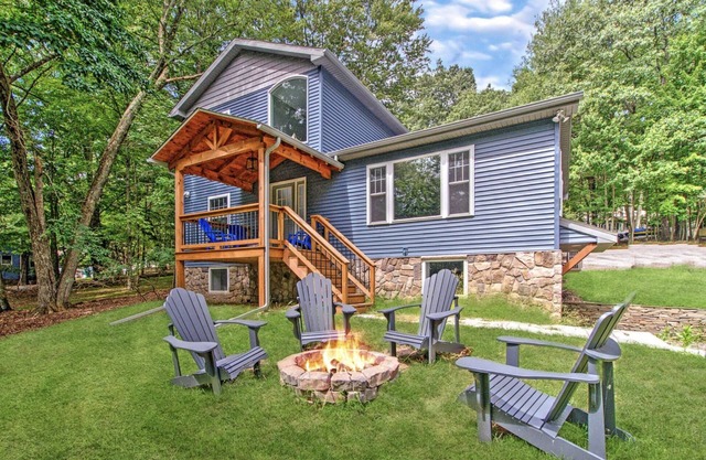 Newly renovated home on the lake!