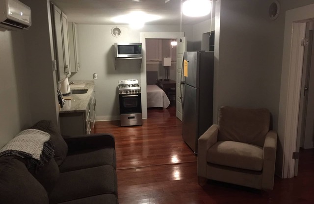 Newly Renovated Lower Level Midtown Apartment Long Term Discounts!
