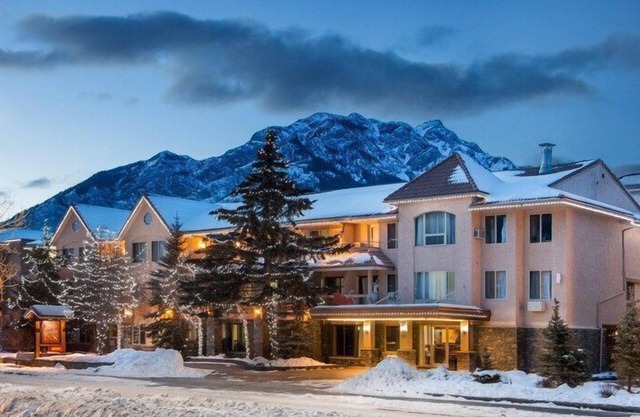 Newly Renovated Room in Banff! Air-Conditioning