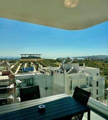 Niarchos Park View Maisonette