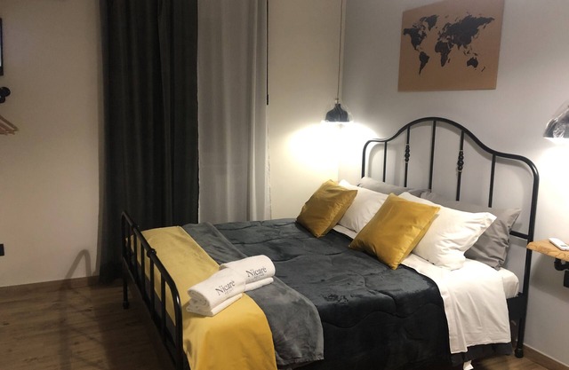 Nicarè Rooms Black Room Historic Center and City Center Agrigento