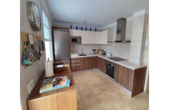 Nice 3 bedroom townhouse with garage