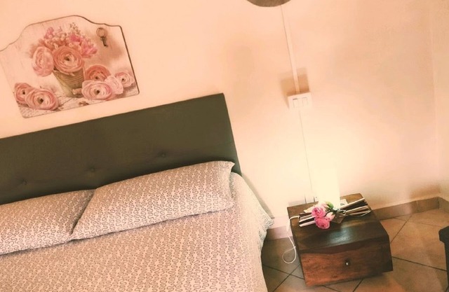 Nice and bright independent studio apartment in the heart of the city!