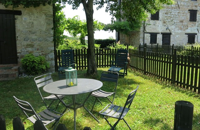 Nice apartment for 2 people with patio and pets allowed