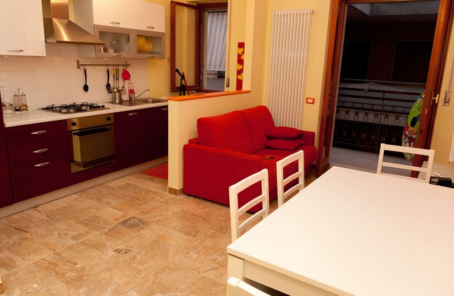 Nice apartment 100 meters from the sea, in the center