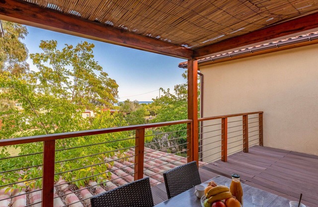 Nice apartment for 4 guests with A/C, WIFI, pool, TV, terrace, pets allowed and parking