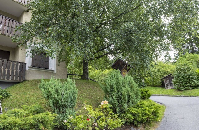 Nice apartment for 4 people with hot tub, WIFI, TV, pets allowed and parking