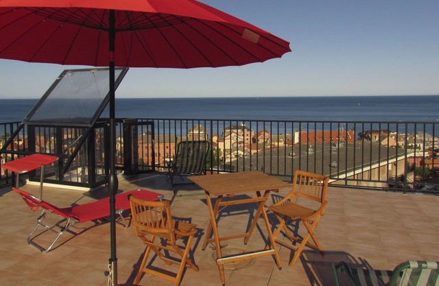 Nice apartment for 6 people with A/C, WIFI, terrace, pets allowed and panoramic view