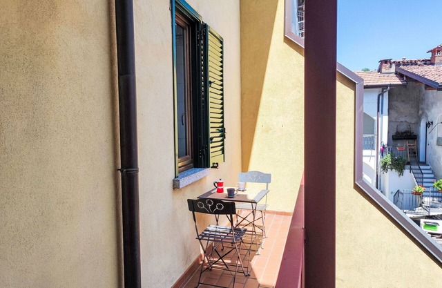 Nice apartment for 4 people with WIFI, TV, balcony and parking