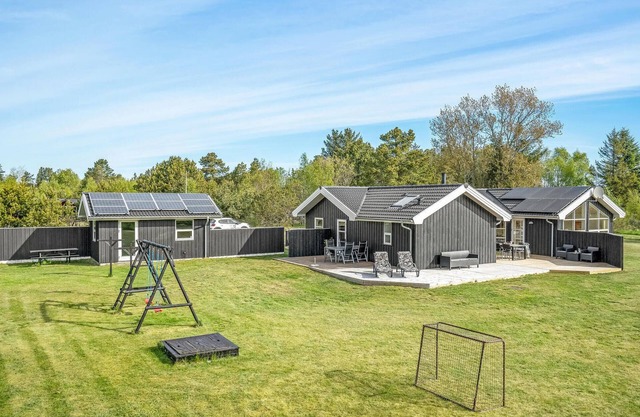 Nice home in Jerup with WiFi