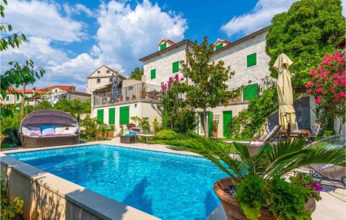 Nice Home In Postira With Wifi