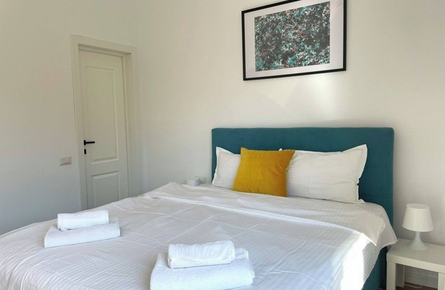 Nicme Bran: Playstation and Barbecue