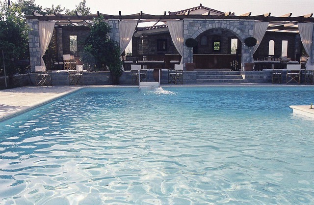 Nicolas Village Club - Stone House