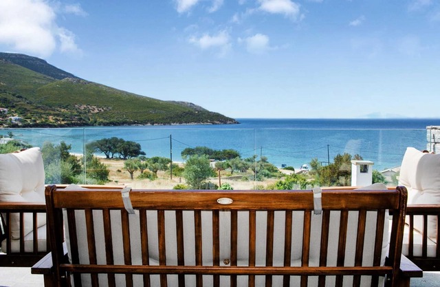 Nimporio Renidora Getaway - Private Seaview Oasis