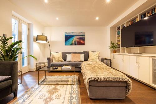 Niru Experience Serene Garden Haven Duplex