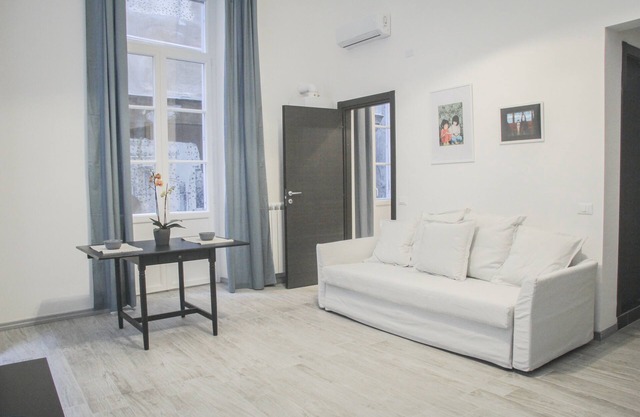 niu you nest away from home