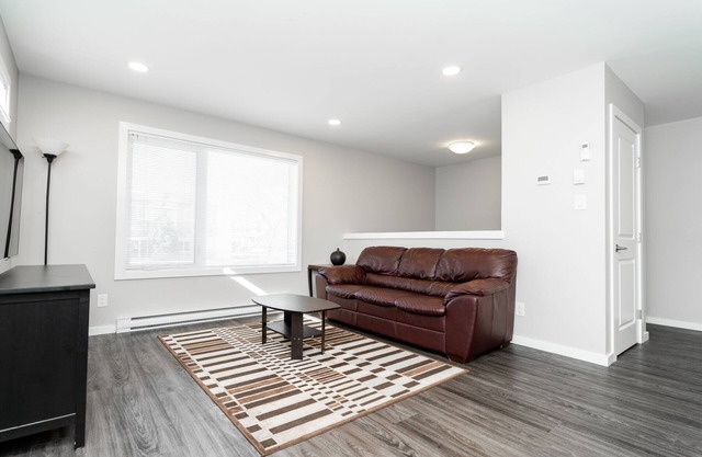 nnnnnnnnnnnExective Suites for Comfort and convenient downtown stays.