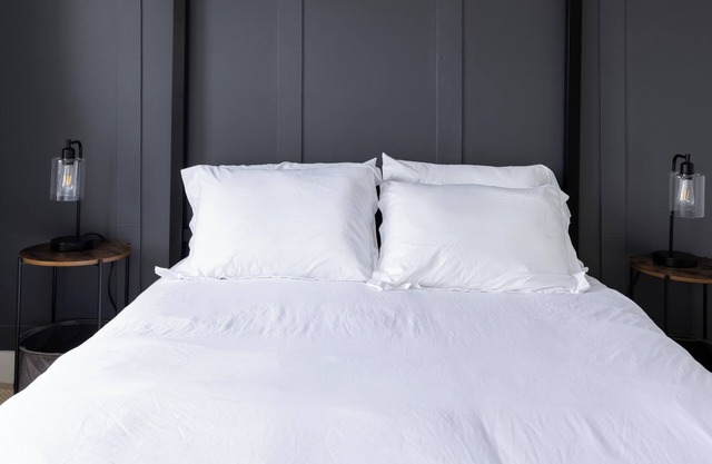 NO. 2 - 1BD Hotel Quality