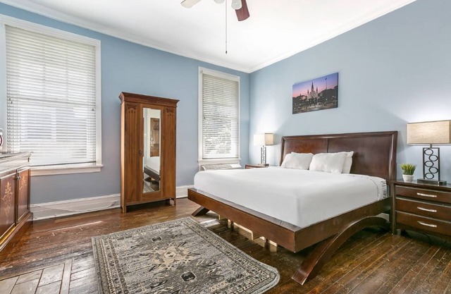 NOLA Vibes | Cozy Studio on Canal Street