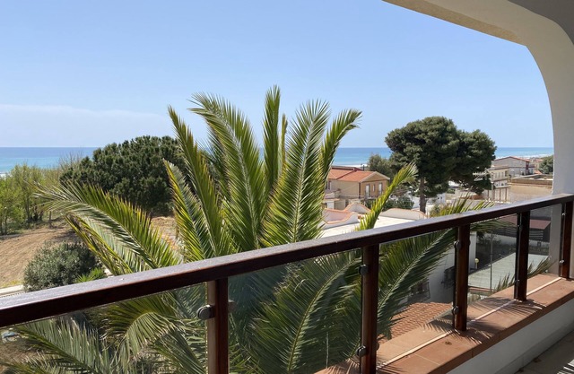 Nora's Flats - Trilo Apartament