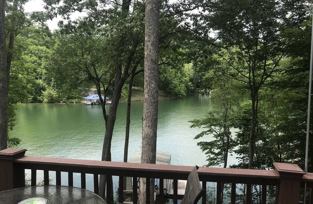 Norris Lake The Lure— Perfect lakehouse for families in deep, NO WAKE Cove!