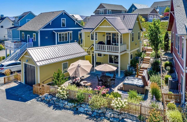 Northern Lights at Chelan Lookout Vacation Rentals