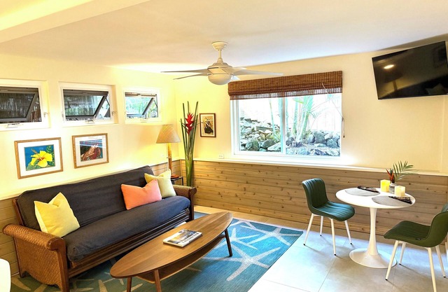 Northshore Work and Play: Steps to the Sand