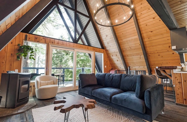 Nostalgic A-Frame Family-Friendly w/Lake & Forest Views