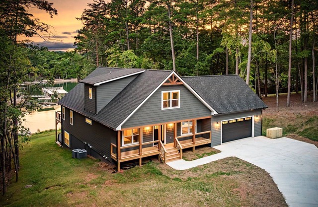 Nottely Retreat - Lakefront | Hot Tub | Game Room