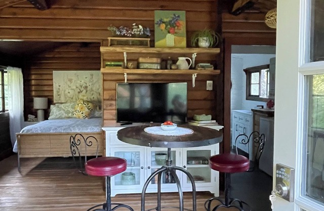 nQuite, tranquil forest retreat