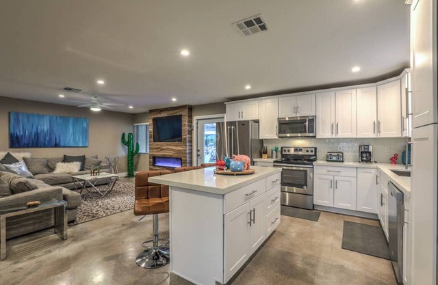 NV2804 · 1.8 Miles from the Strip! Private Pool, Game Room!