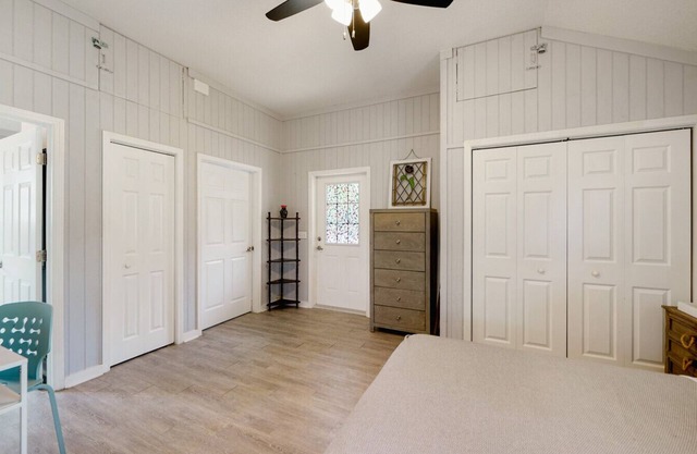 Oak St Oasis | Fall views from every window!