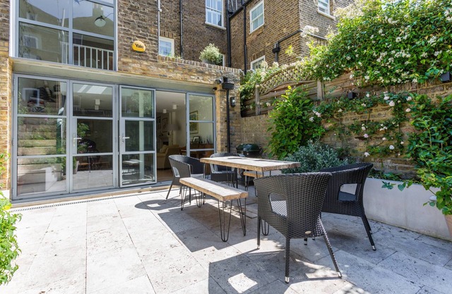 Oakington Road by onefinestay