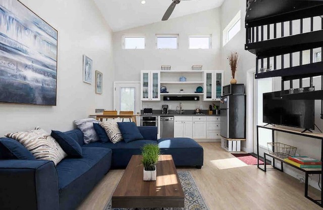 Oasis | Inside Out Living | Privacy | Pool