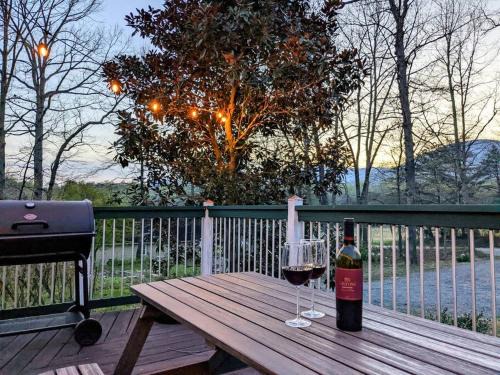 Oasis on 151 - Ideal Location on Brew Ridge Trail