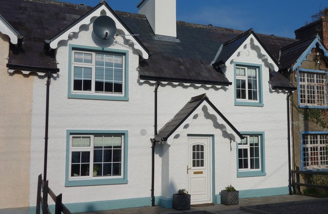 Oatsfield Cottage - a 4-bedroom self-catering home, Kenmare, Ireland.
