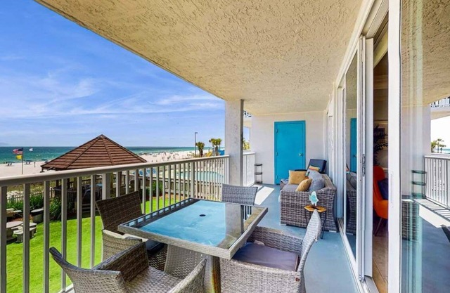 Ocean Front | Romar Tower 2A | My Beach Getaways