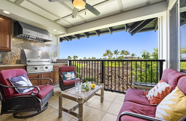 🏖️Ocean & Mountain Views | 2BR with Loft, 4 Beds | Relax in Luxury